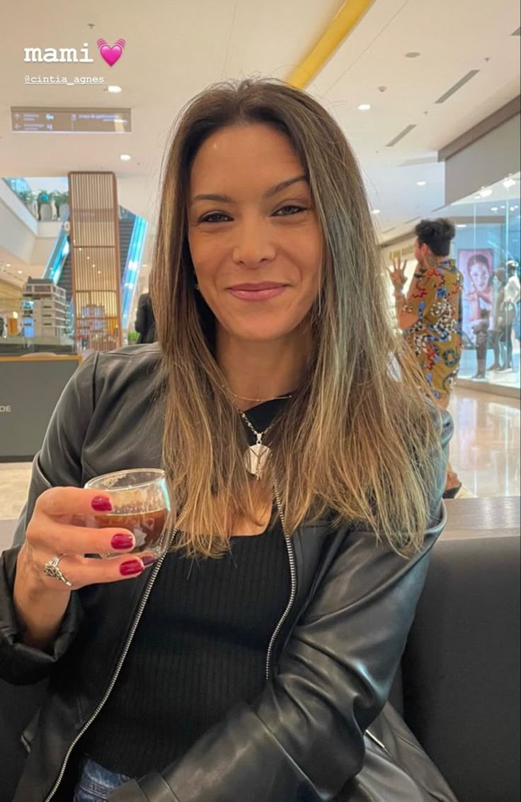 <em>Ana G.</em>